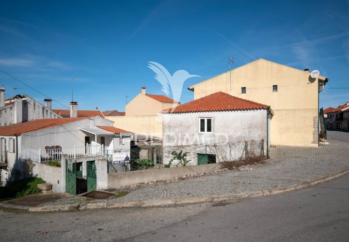 Byhus i Meda, Guarda, Meda - € 42.000 | Ref: 058072 - foto 1