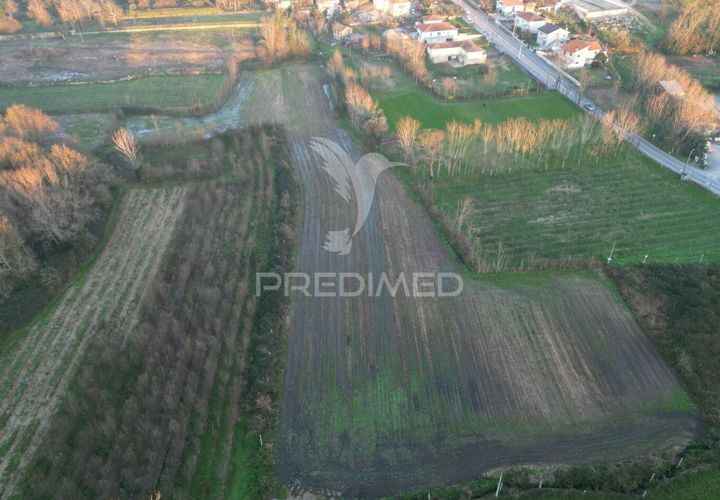 Helårsgrund i Guimaraes, Braga, Guimaraes - € 61.150 | Ref: 034248 - foto 1
