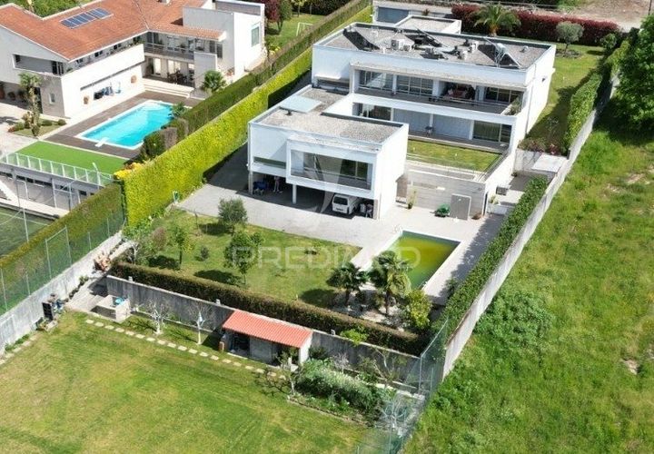 Byhus i Guimaraes, Braga, Guimaraes - € 889.900 | Ref: 036789 - foto 1