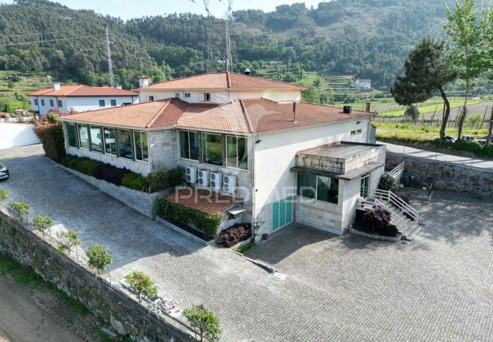 Byhus i Guimaraes, Braga, Guimaraes - € 640.000 | Ref: 036978 - foto 1