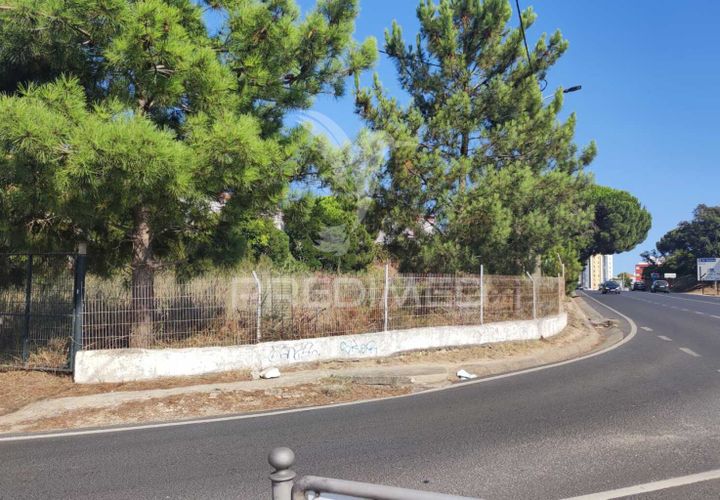 Helårsgrund i Seixal, Setubal, Seixal - € 300.000 | Ref: 042191 - foto 1