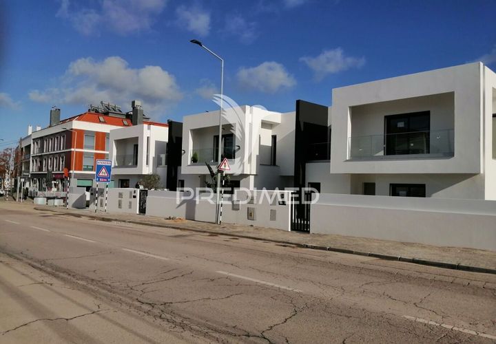 Byhus i Seixal, Setubal, Seixal - € 765.000 | Ref: 057125 - foto 1
