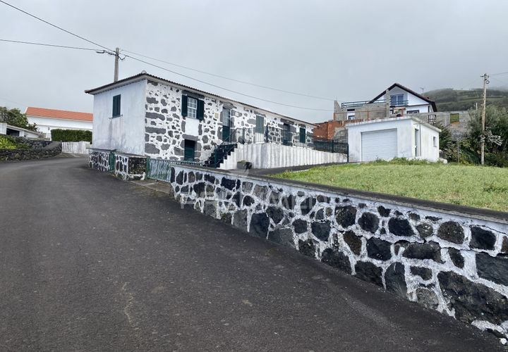 Byhus i Velas, Sao Jorge, Velas - € 150.000 | Ref: 058962 - foto 1