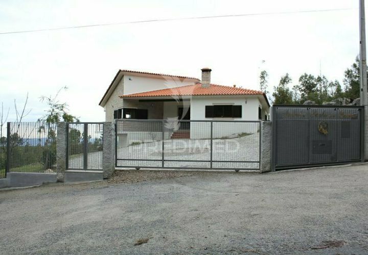 Farm hus i Sever do Vouga, Aveiro, Sever do Vouga - € 675.000 | Ref: 039741 - foto 1