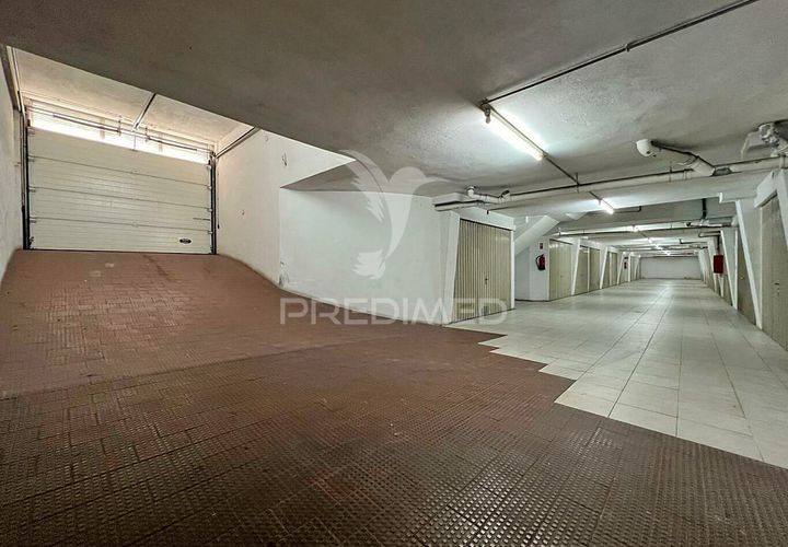 Garage i Setubal, Setubal, Setubal - € 27.900 | Ref: 043319 - foto 1