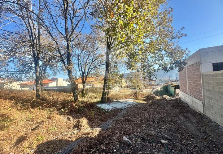 Helårsgrund i Guimaraes, Braga, Guimaraes - € 88.500 | Ref: 049269 - foto 1