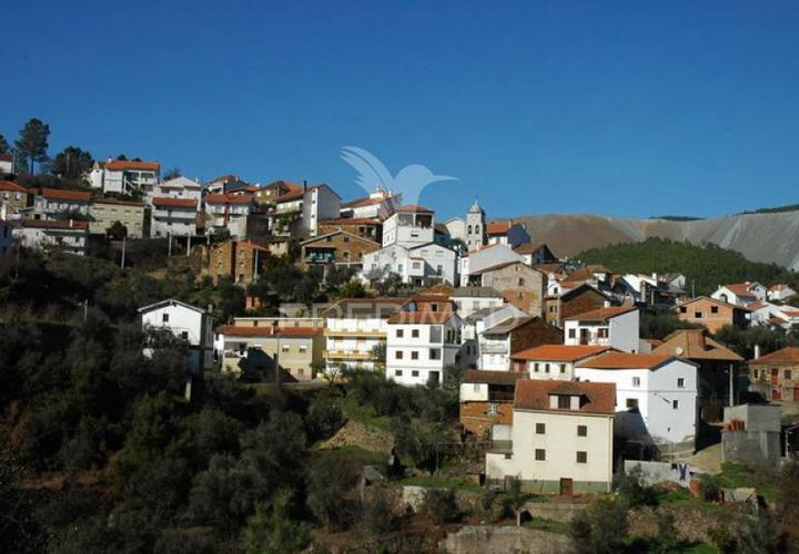Byhus i Covilha, Castelo Branco, Covilha - € 65.000 | Ref: 050081 - foto 1