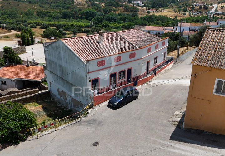 Erhvervsejendom i Silves, Faro, Silves - € 270.000 | Ref: 052034 - foto 1