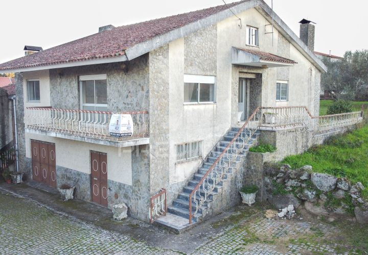 Byhus i Celorico da Beira, Guarda, Celorico da Beira - € 135.000 | Ref: 053196 - foto 1