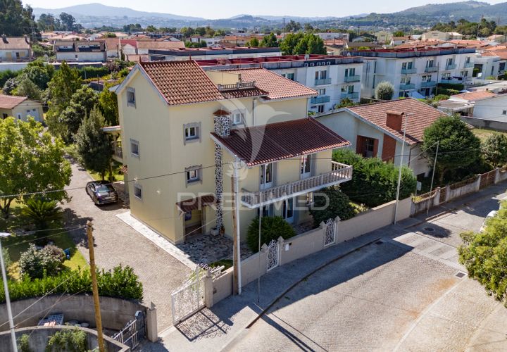 Byhus i Braga, Braga, Braga - € 570.000 | Ref: 054960 - foto 1