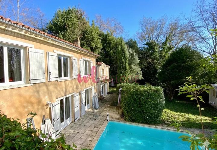 Villa i Bourg, Gironde, Bourg - € 345.000 | Ref: 85901740 - foto 1