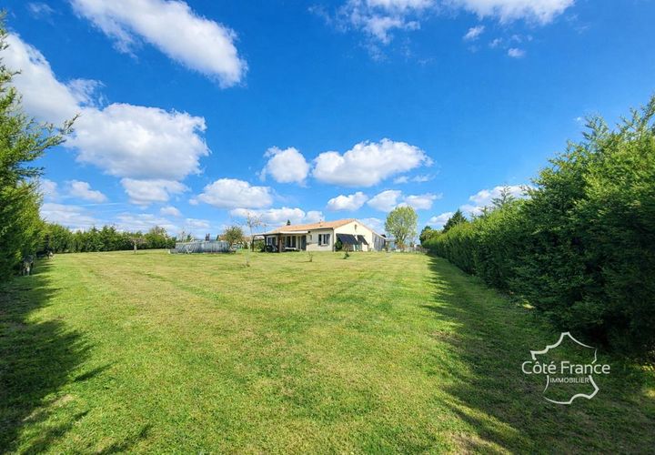 Villa in Grignols, Gironde, Grignols - € 265.000 | Ref: 43_FLMAS-7623 - foto 1