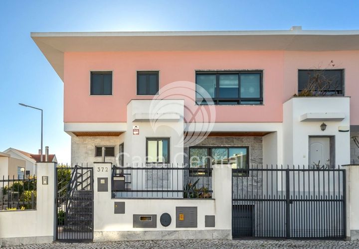 Villa i Cascais, Lisbon, Cascais - € 800.000 | Ref: CC-010260247 - foto 1