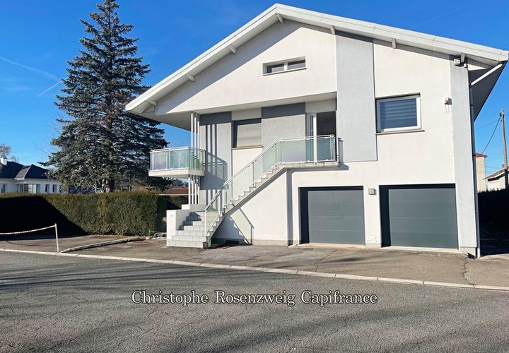 Villa i Valentigney, Doubs, Valentigney - € 245.000 | Ref: 340933149349 - foto 1