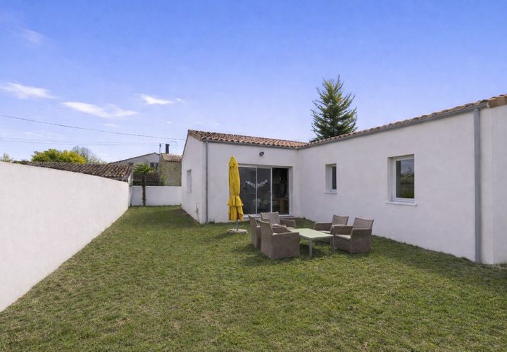 Villa a La Laigne, Charente-Maritime, La Laigne - € 265.700 | Ref: 340937477093 - foto 1