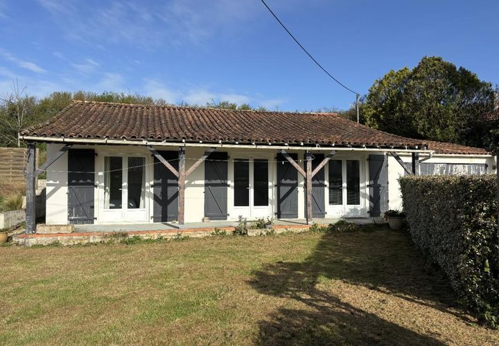 Villa a Genouille, Vienne, Genouille - € 128.400 | Ref: B6197FADEA054796 - foto 1