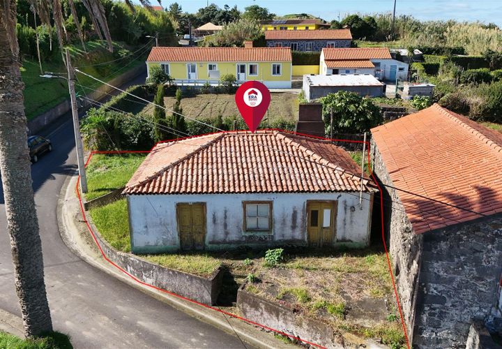 Villa a Horta, Faial, Horta - € 75.000 | Ref: 374260073 - foto 1