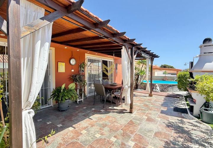 Bungalow i Adeje, Tenerife, Adeje - € 549.000 | Ref: P00092/13668 - foto 1