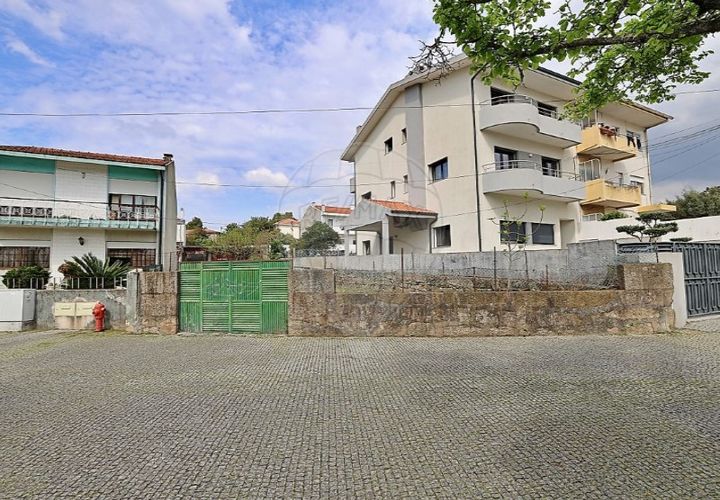 Helårsgrund i Maia, Porto, Maia - € 150.000 | Ref: 120781104-1126 - foto 1