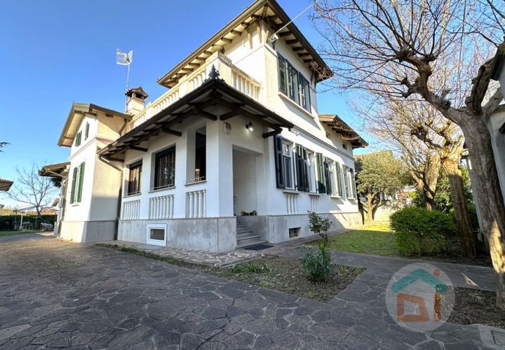 Villa a Gorizia, Gorizia, Gorizia - € 410.000 | Ref: MNN410LN12 - foto 1