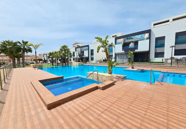 Apartament a Punta Prima, Alicante, Punta Prima - € 259.900 | Ref: V-55779 - foto 1