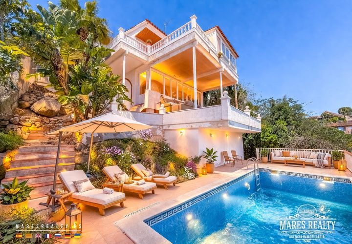 Villa i Lloret De Mar, Gerona, Lloret De Mar - € 470.000 | Ref: CHA0541 - foto 1