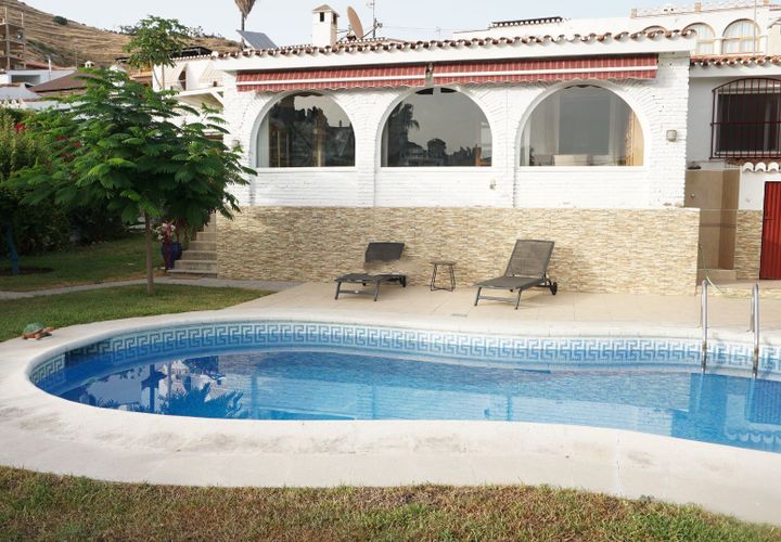 Villa i Almunecar, Granada, Almunecar - € 550.000 | Ref: PSRE-V1225 - foto 1