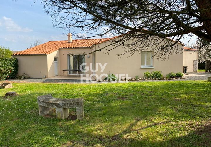 Villa a Fontenay-le-Comte, Vendee, Fontenay-le-Comte - € 273.600 | Ref: 6768 - foto 1