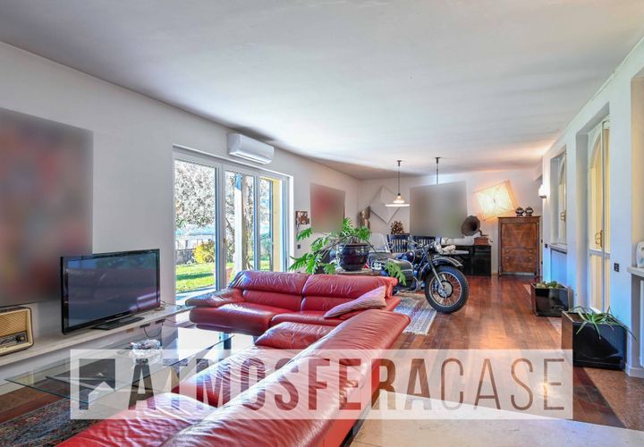 Villa a Zogno, Bergamo, Zogno - € 750.000 | Ref: 1044 - foto 1
