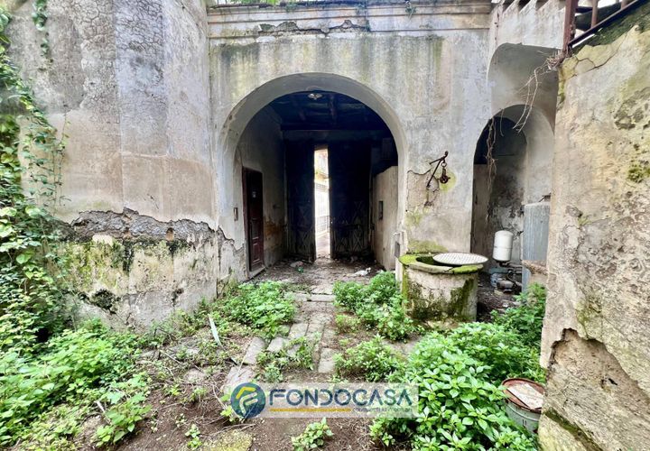 Villa i Sant'Antimo, Naples, Sant'Antimo - € 145.000 | Ref: Via Sant'Anna Palazzo - foto 1