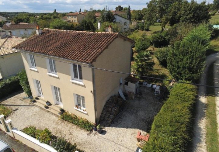 Villa i Charroux, Vienne, Charroux - € 99.950 | Ref: r7432 - foto 1