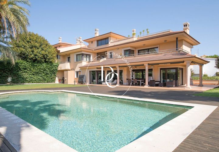 Villa a Sitges, Barcelona, Sitges - € 12.000/mes | Ref: 1075_D - foto 1