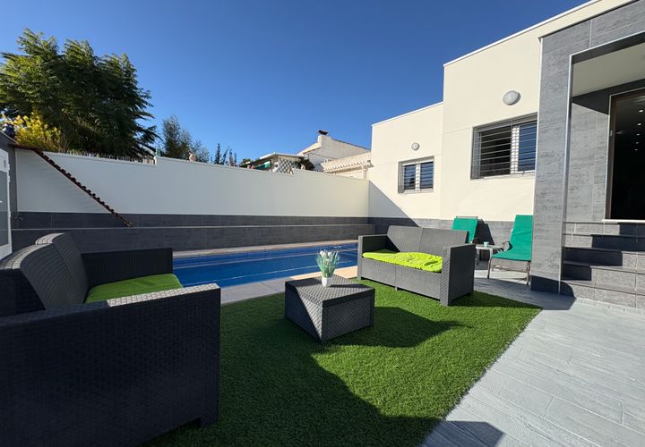 Villa en Torrevieja, Alicante, Torrevieja - € 550.000 | Ref: 31325 - photo 1