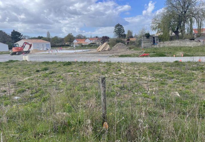 Helårsgrund i Sainte-Pazanne, Loire-Atlantique, Sainte-Pazanne - € 124.500 | Ref: XL-0403 - foto 1