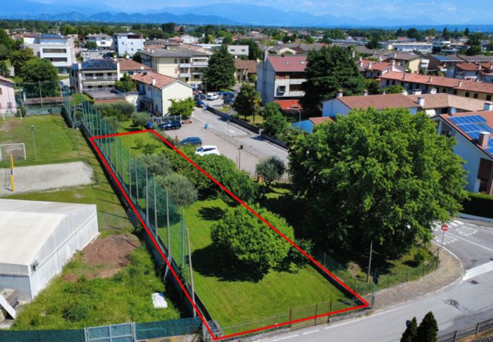 Terra a Castelfranco Veneto, Treviso, Castelfranco Veneto - € 80.000 | Ref: MB161 - foto 1