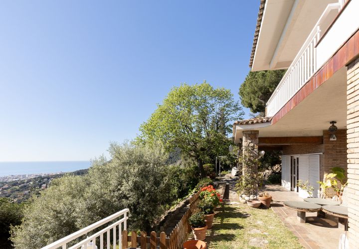 Villa in Cabrera De Mar, Barcelona, Cabrera De Mar - € 1.750.000 | Ref: KBMN557 - foto 1
