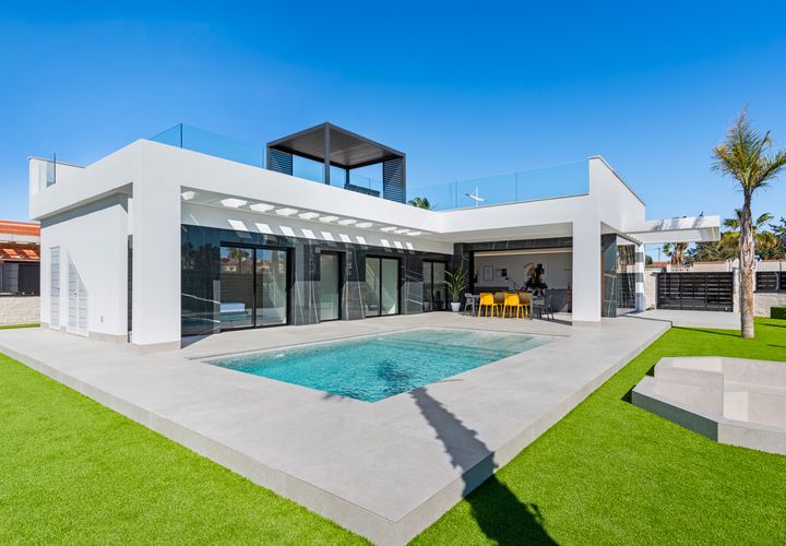 Villa en Algorfa, Alicante, Algorfa - € 670.000 | Ref: C061-D04-V32 - photo 1
