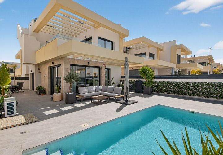 Villa en Benijofar, Alicante, Benijofar - € 425.000 | Ref: DLS0621 - photo 1