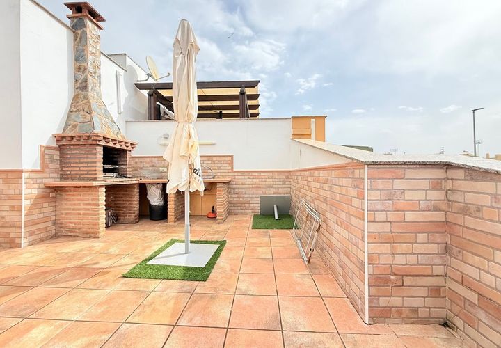 Rækkehus i Velez Malaga, Malaga, Velez Malaga - € 299.900 | Ref: MLH980 - foto 1