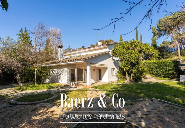 Villa a Bellaterra, Barcelona, Bellaterra - € 1.350.000 | Ref: 12326 - foto 1