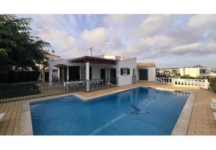 Villa i Albufeira, Faro, Albufeira - € 1.150.000 | Ref: ALC 1407 - foto 1