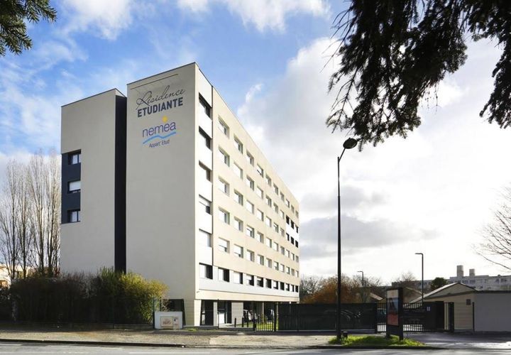 Erhvervsejendom i Rennes, Ille-et-Vilaine, Rennes - € 68.000 | Ref: A960656E40804D7C - foto 1