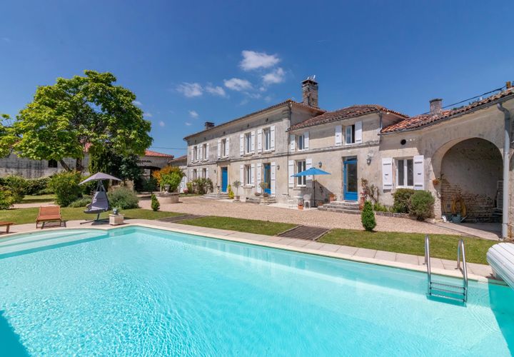 Villa a Saint-Sulpice-de-Cognac, Charente, Saint-Sulpice-de-Cognac - € 625.000 | Ref: BVI75515 - foto 1