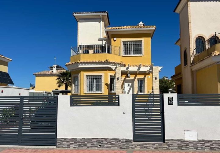 Villa en Algorfa, Alicante, Algorfa - € 320.000 | Ref: 26V041_7425/3696 - photo 1