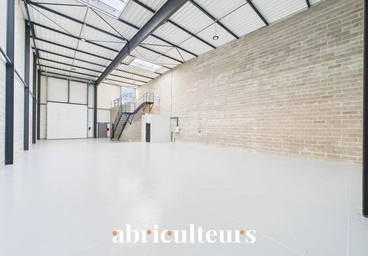 Erhvervsejendom i Chartres, Eure-et-Loir, Chartres - € 447.000 | Ref: GDV100430028000_1 - foto 1