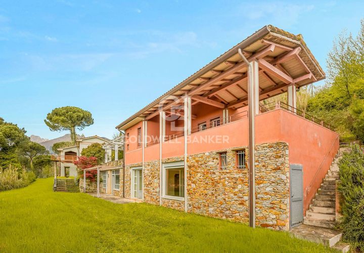 Villa i Pietrasanta, Lucca, Pietrasanta - € 1.350.000 | Ref: CBI129-3100-130619 - foto 1