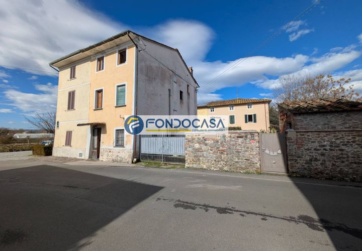 Landejendom i Lucca, Lucca, Lucca - € 198.900 | Ref: fdm680 - foto 1