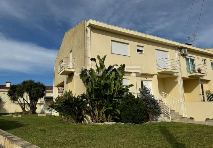 Villa a Vila Verde, Braga, Vila Verde - € 1.350/mes | Ref: 01-3377 - foto 1