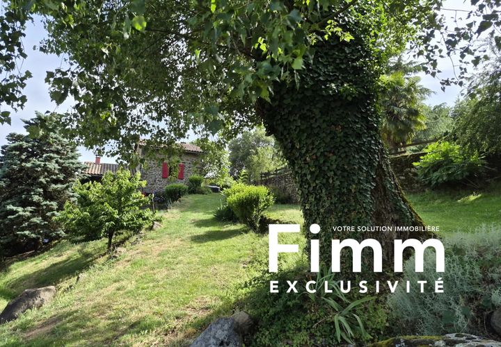 Villa i Chuyer, Loire, Chuyer - € 335 000 | Ref: FC3900 - foto 1