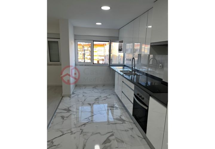 Apartamento en Corroios, Setubal, Corroios - € 350.000 | Ref: 4900OB1 - photo 1